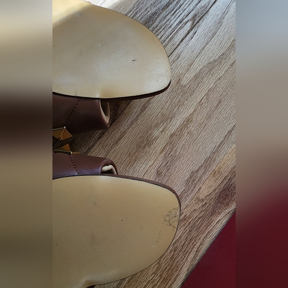 Authentic Valentino Rockstud Slides - Picture 10 of 14